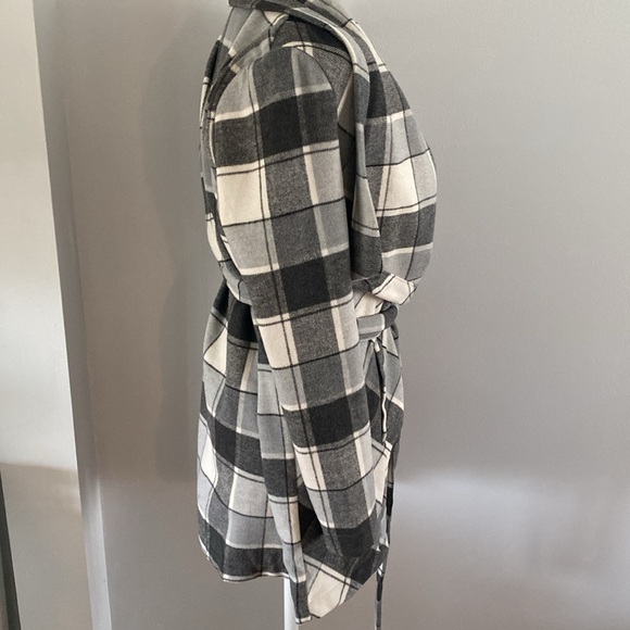 Matilda Jane cozy jacket wrap size XS/SM - Picture 4 of 9